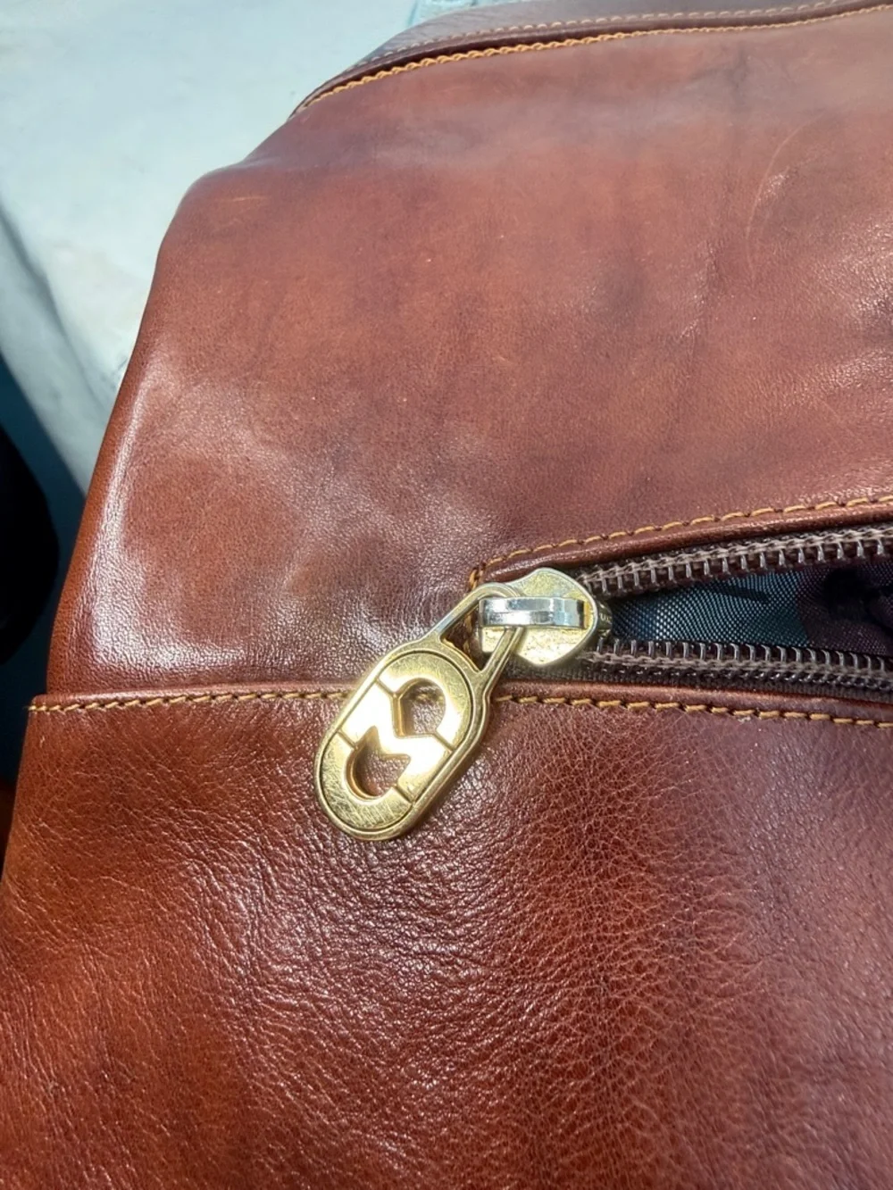 Marino Orlandi leather shoulder bag, handmade in Italy.